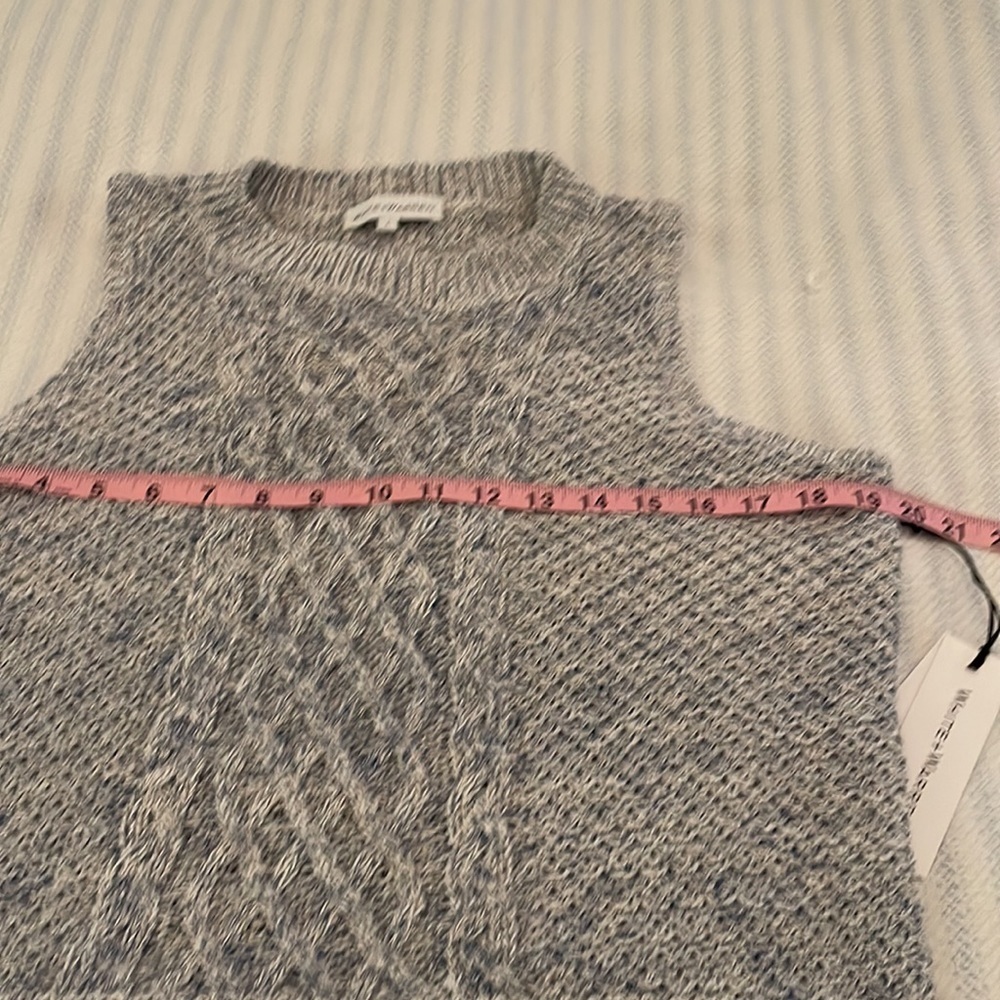 White + Warren Size L cable tank sleeveless sweater. Indigo combo. - Picture 7 of 15